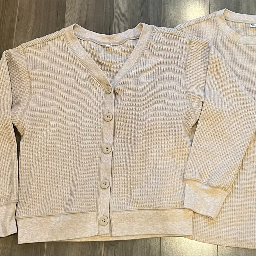 Uniqlo Women's Long Sleeve 100% Cotton Sweater and Matching Cardigan. "S"